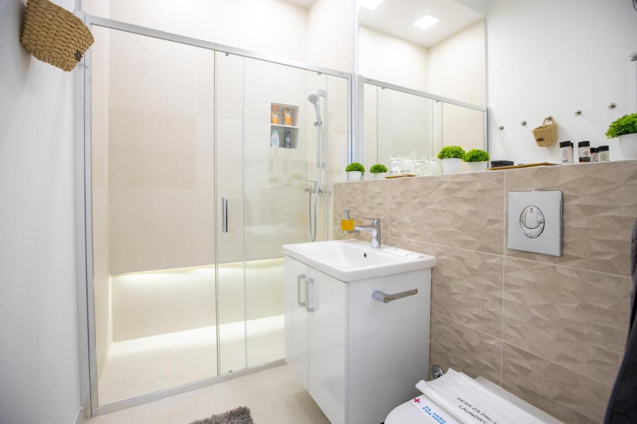 Theatre Square Apartments Νόβι Σαντ Εξωτερικό φωτογραφία